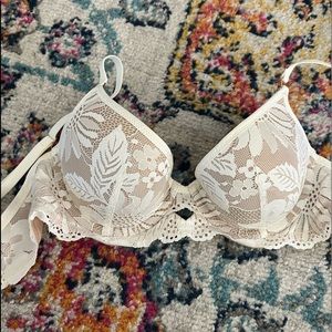 White lace bra